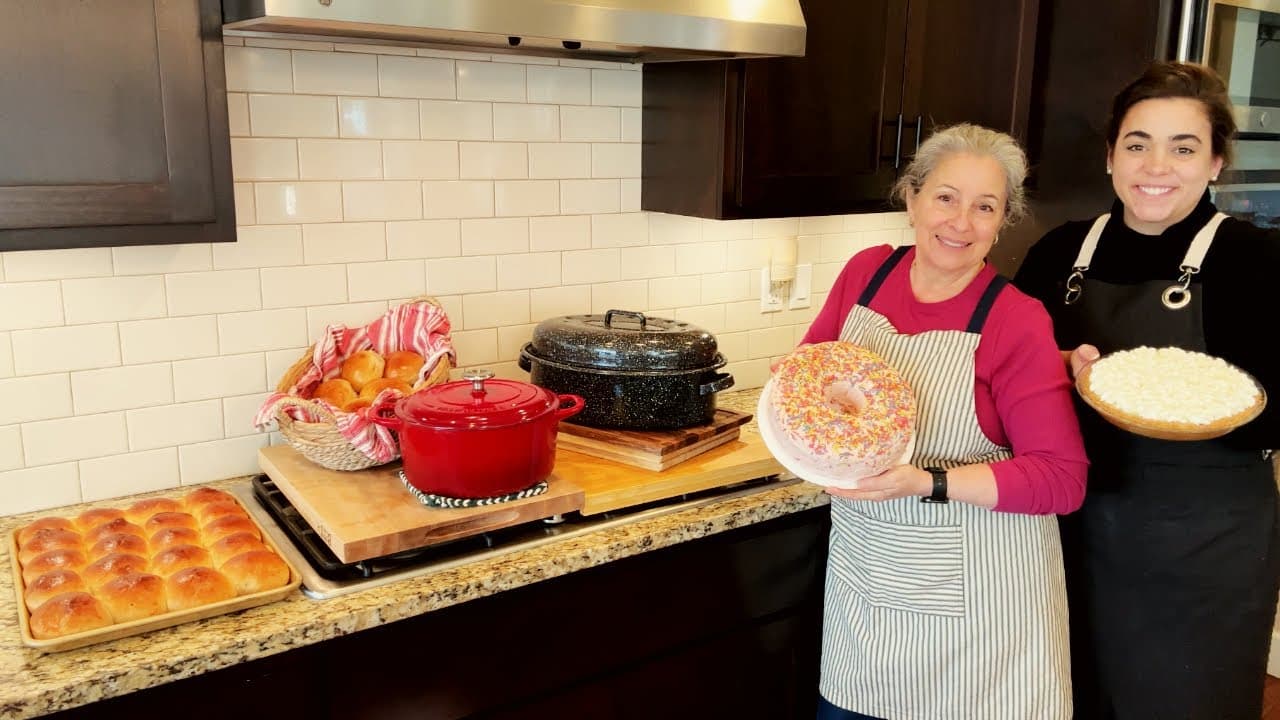 Cover Image for Youtube video: A Delicious Family Dinner to Celebrate the Ones We Love!