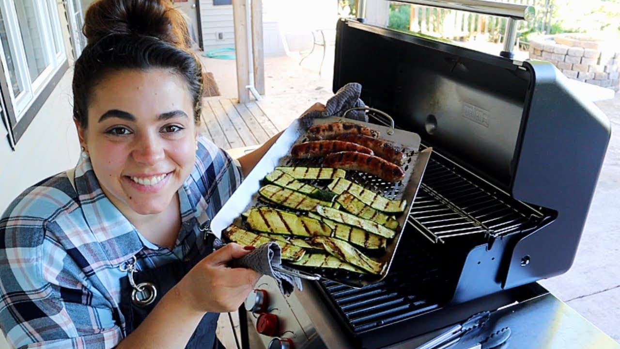 Cover Image for Youtube video: A Week of EASY Summer Dinner!