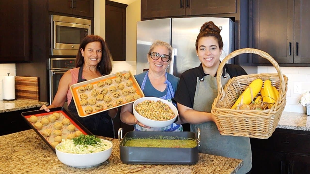 Cover Image for Youtube video: Shop and Party Prep for a Large Family Dinner!