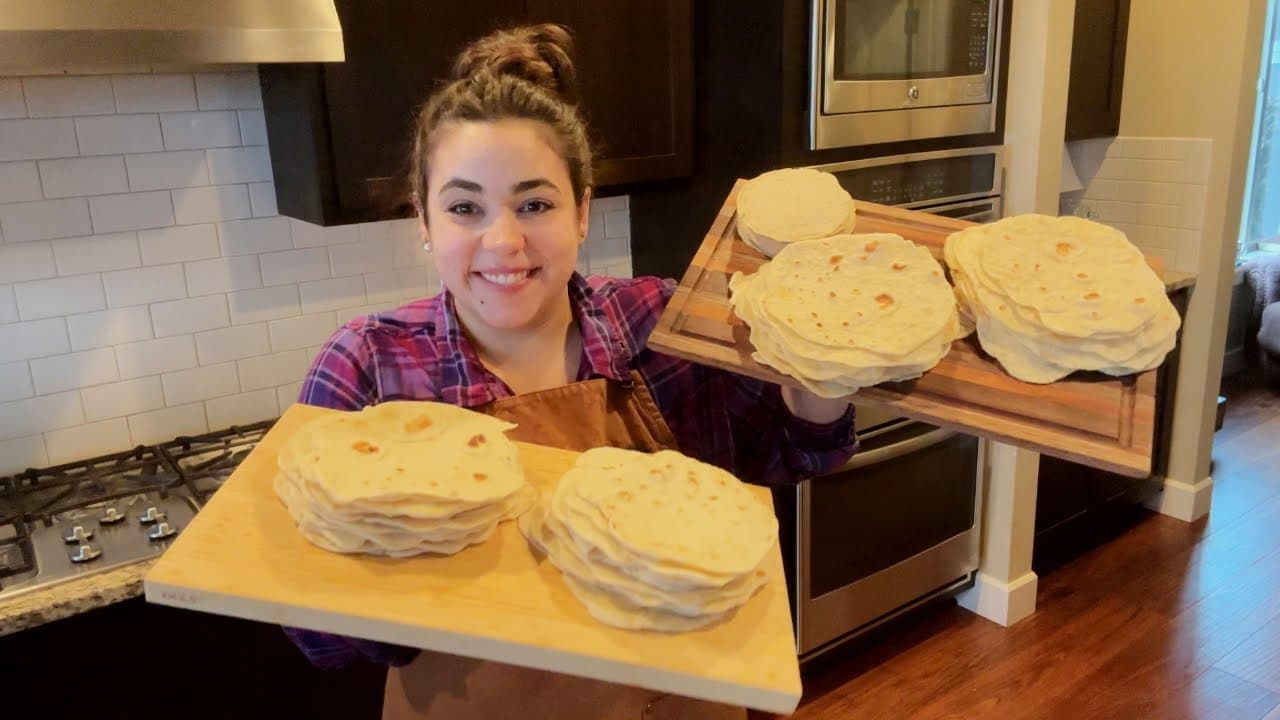 Cover Image for Youtube video: There is a clear Winner! Flour Tortillas Vs Oil Tortillas